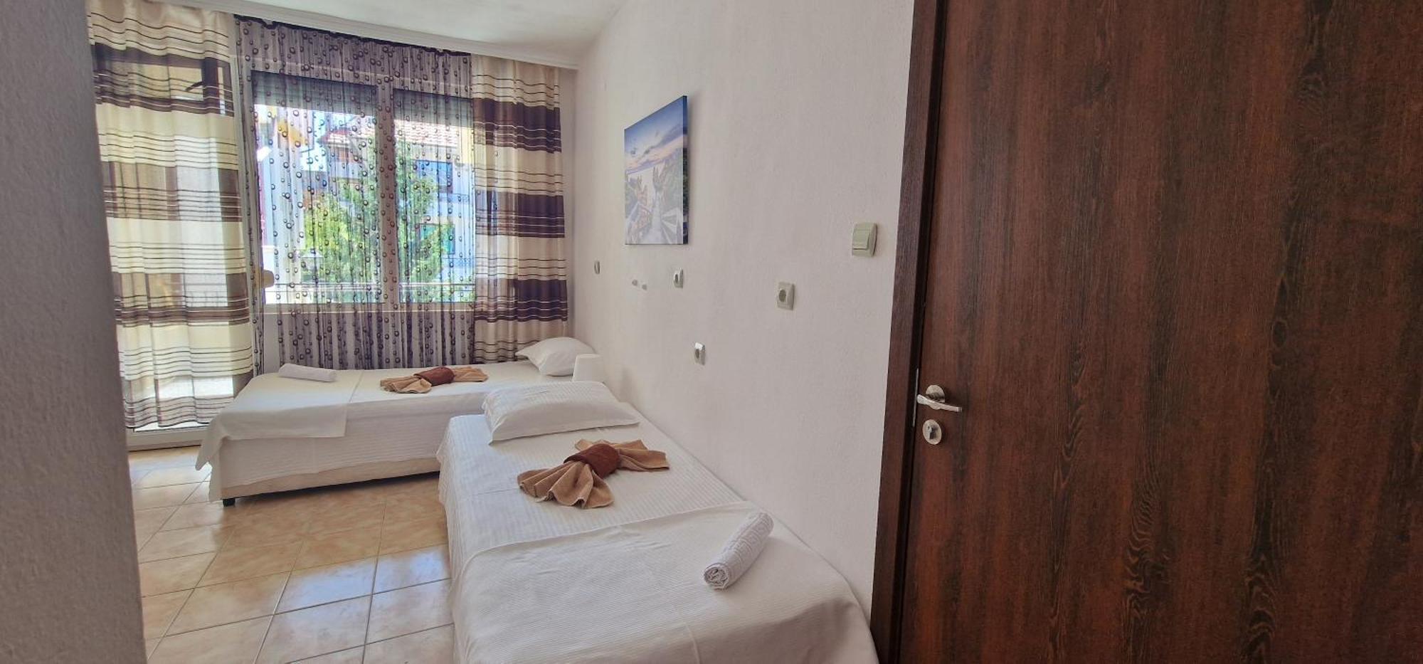 Guest House Maggy Sozopol Exterior photo